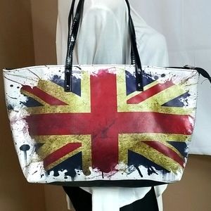 BRACIANO TOTE BAG WITH UK FLAG ON IT